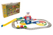 Play Tracks - vlak s kolejemi plast 4ks autíček,délka dráhy 6,4m s doplňky v krabici 80x53x14cm 12m+